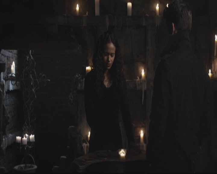 VampireDiariesWorld-dot-org_TheOriginals1x11ApresMoileDeluge1079.jpg