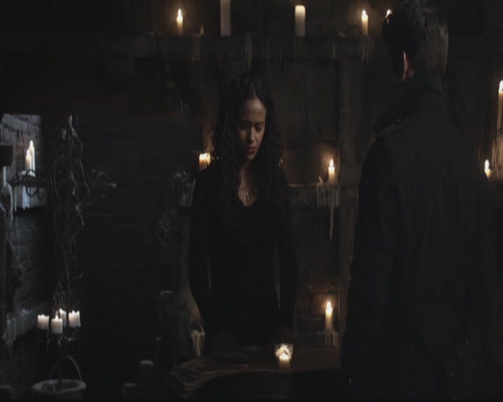 VampireDiariesWorld-dot-org_TheOriginals1x11ApresMoileDeluge1082.jpg