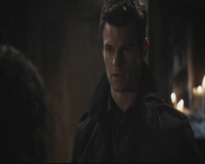 VampireDiariesWorld-dot-org_TheOriginals1x11ApresMoileDeluge1094.jpg