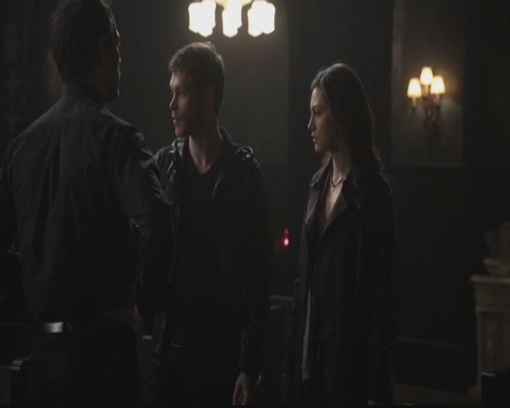 VampireDiariesWorld-dot-org_TheOriginals1x11ApresMoileDeluge1220.jpg