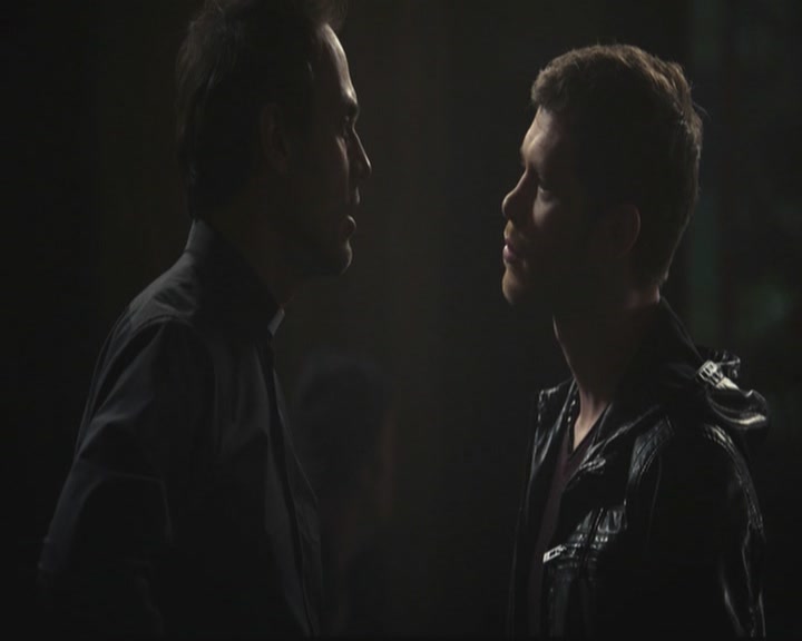 VampireDiariesWorld-dot-org_TheOriginals1x11ApresMoileDeluge1234.jpg