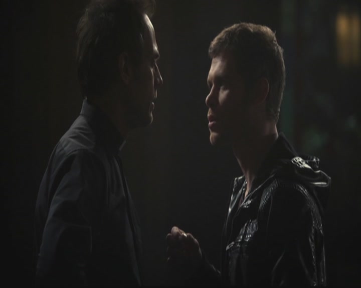 VampireDiariesWorld-dot-org_TheOriginals1x11ApresMoileDeluge1236.jpg