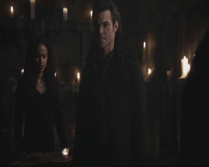 VampireDiariesWorld-dot-org_TheOriginals1x11ApresMoileDeluge1332.jpg