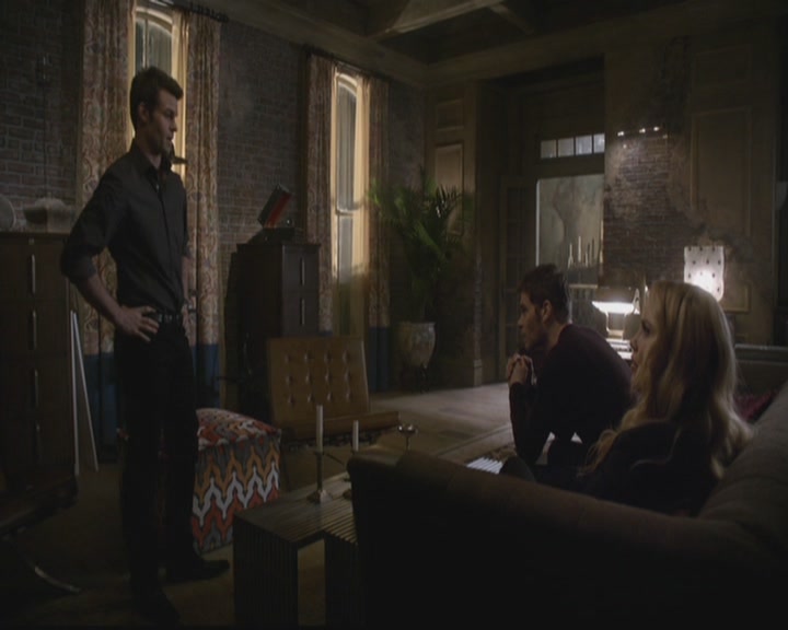 VampireDiariesWorld-dot-org_TheOriginals1x11ApresMoileDeluge1359.jpg