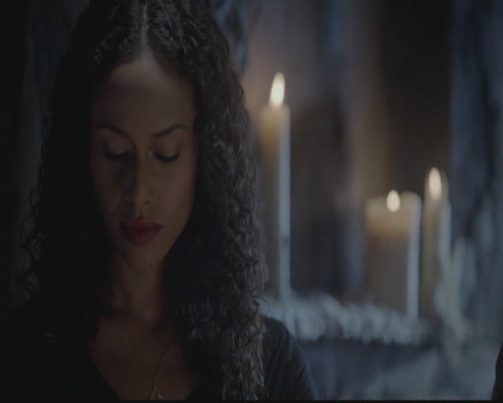 VampireDiariesWorld-dot-org_TheOriginals1x11ApresMoileDeluge1659.jpg