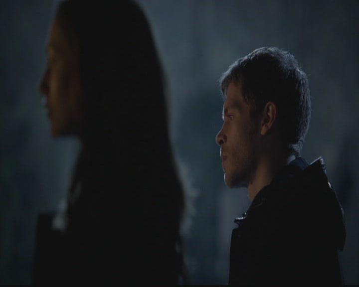 VampireDiariesWorld-dot-org_TheOriginals1x11ApresMoileDeluge1845.jpg