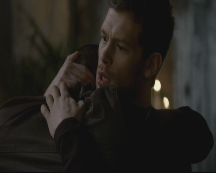 VampireDiariesWorld-dot-org_TheOriginals1x11ApresMoileDeluge1984.jpg