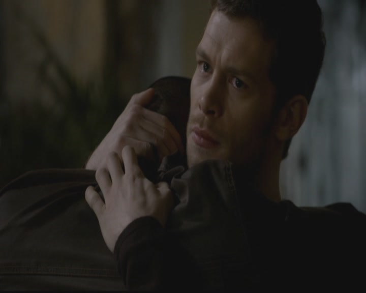 VampireDiariesWorld-dot-org_TheOriginals1x11ApresMoileDeluge1987.jpg