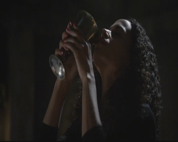 VampireDiariesWorld-dot-org_TheOriginals1x11ApresMoileDeluge2249.jpg