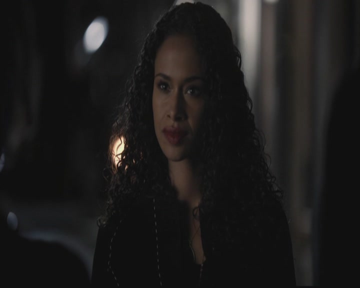 VampireDiariesWorld-dot-org_TheOriginals1x11ApresMoileDeluge2285.jpg