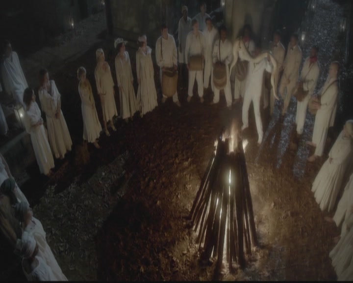 VampireDiariesWorld-dot-org_TheOriginals1x12DanceBackFromTheGrave0156.jpg