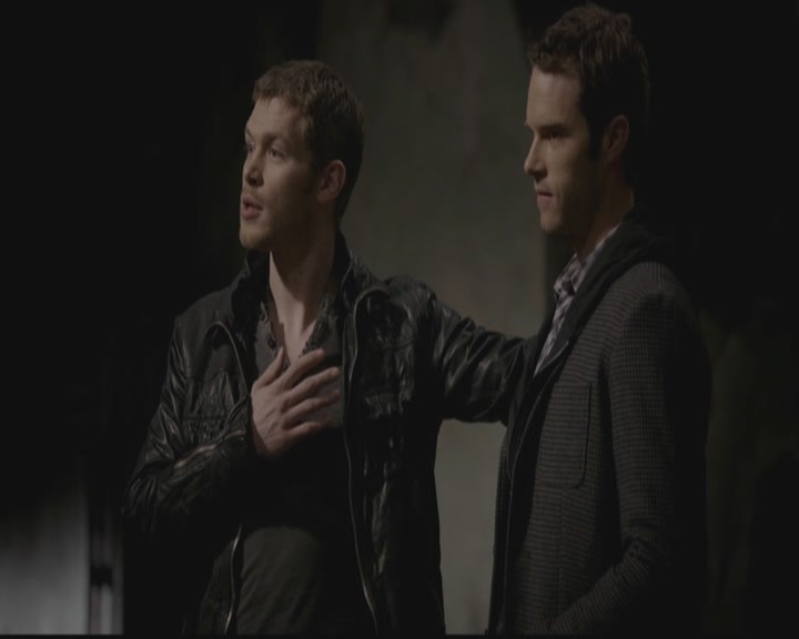 VampireDiariesWorld-dot-org_TheOriginals1x12DanceBackFromTheGrave0358.jpg