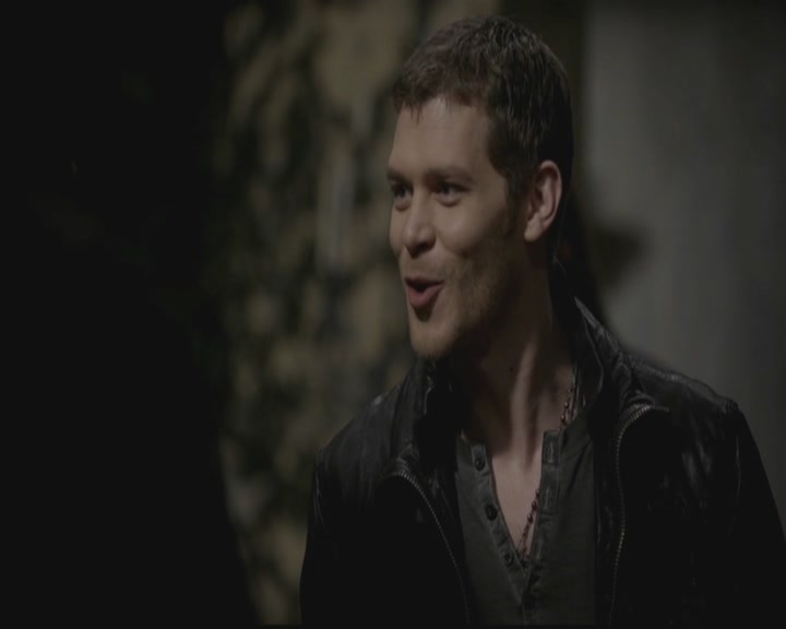 VampireDiariesWorld-dot-org_TheOriginals1x12DanceBackFromTheGrave0405.jpg