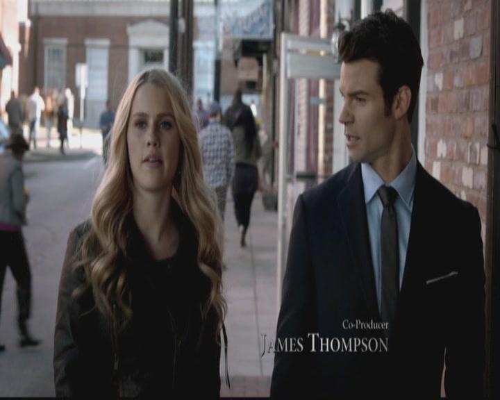 VampireDiariesWorld-dot-org_TheOriginals1x12DanceBackFromTheGrave0430.jpg