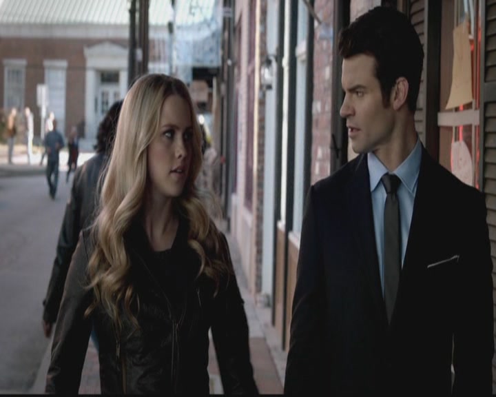 VampireDiariesWorld-dot-org_TheOriginals1x12DanceBackFromTheGrave0433.jpg