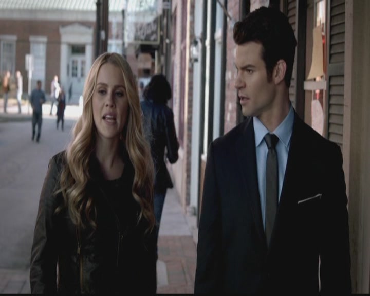 VampireDiariesWorld-dot-org_TheOriginals1x12DanceBackFromTheGrave0434.jpg