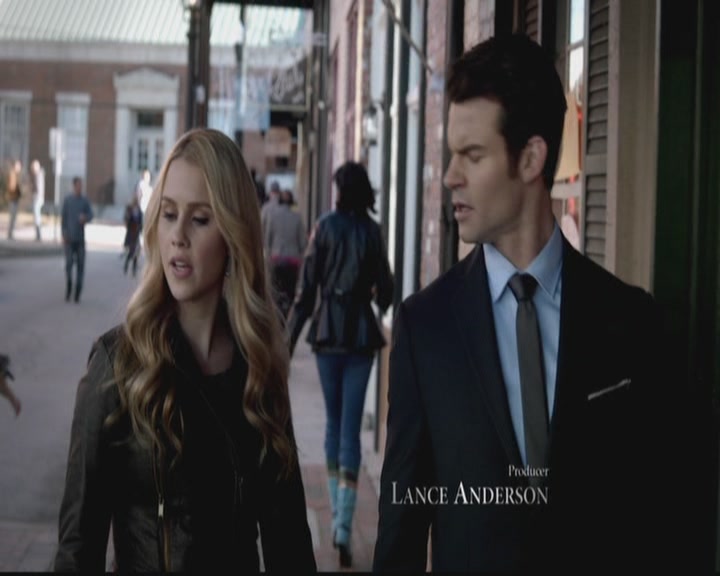 VampireDiariesWorld-dot-org_TheOriginals1x12DanceBackFromTheGrave0435.jpg