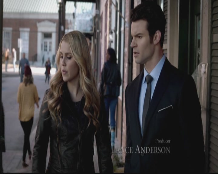 VampireDiariesWorld-dot-org_TheOriginals1x12DanceBackFromTheGrave0436.jpg