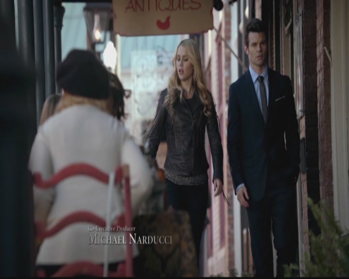 VampireDiariesWorld-dot-org_TheOriginals1x12DanceBackFromTheGrave0443.jpg