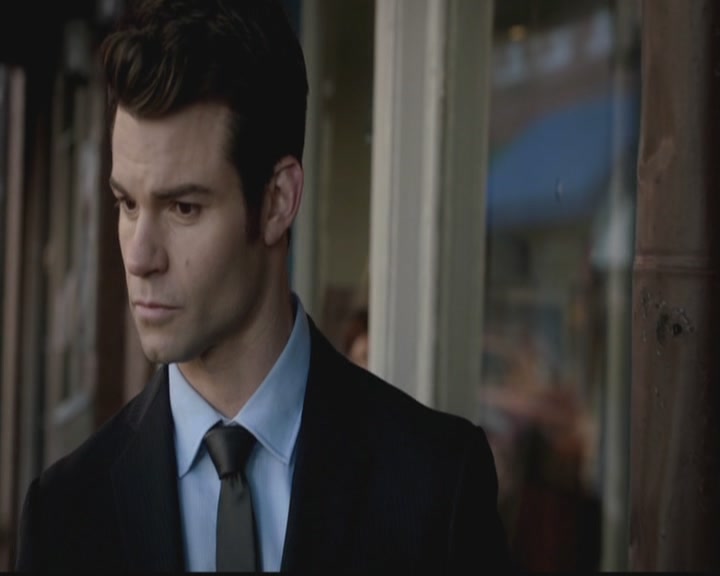 VampireDiariesWorld-dot-org_TheOriginals1x12DanceBackFromTheGrave0452.jpg