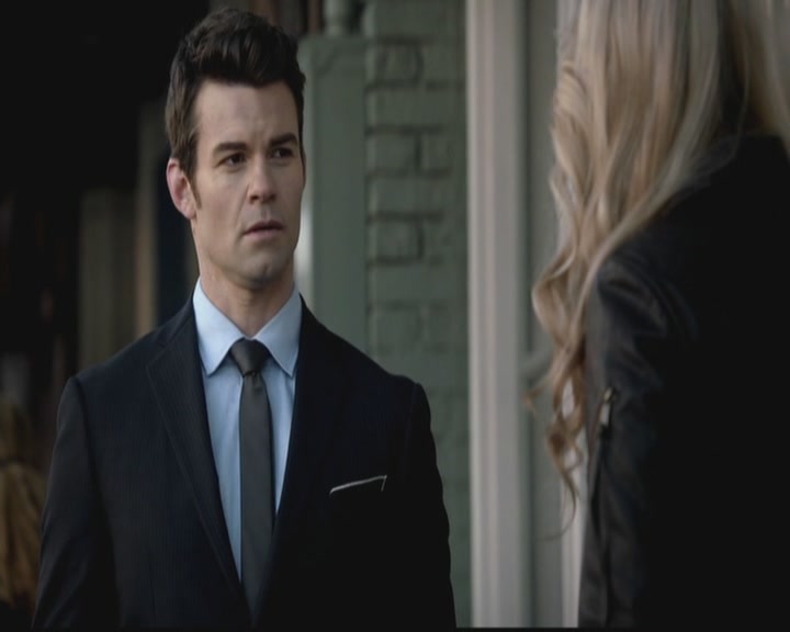 VampireDiariesWorld-dot-org_TheOriginals1x12DanceBackFromTheGrave0464.jpg