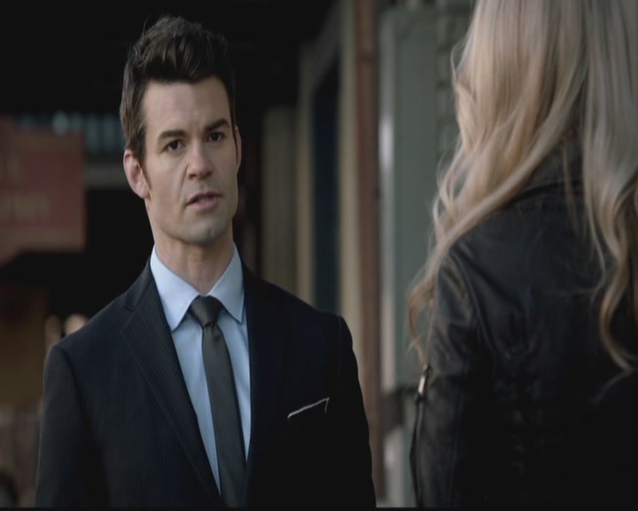 VampireDiariesWorld-dot-org_TheOriginals1x12DanceBackFromTheGrave0469.jpg