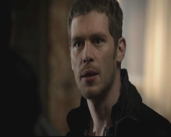 VampireDiariesWorld-dot-org_TheOriginals1x12DanceBackFromTheGrave0540.jpg