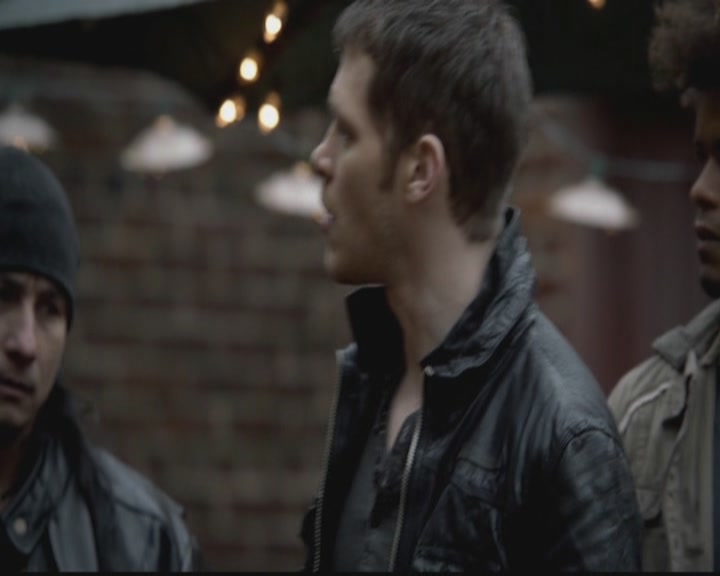 VampireDiariesWorld-dot-org_TheOriginals1x12DanceBackFromTheGrave0561.jpg