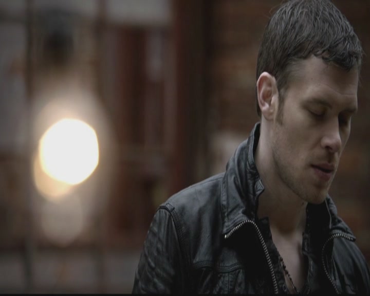 VampireDiariesWorld-dot-org_TheOriginals1x12DanceBackFromTheGrave0583.jpg