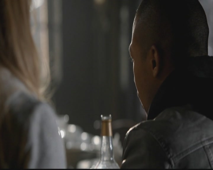 VampireDiariesWorld-dot-org_TheOriginals1x12DanceBackFromTheGrave0780.jpg