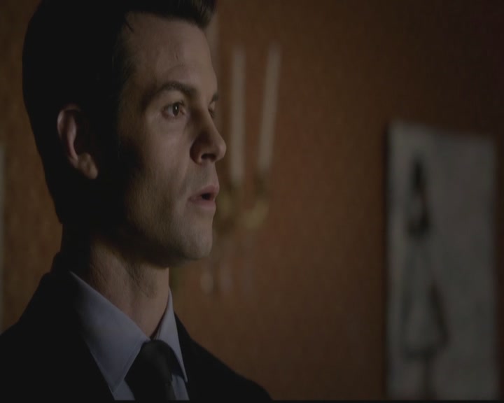 VampireDiariesWorld-dot-org_TheOriginals1x12DanceBackFromTheGrave0837.jpg