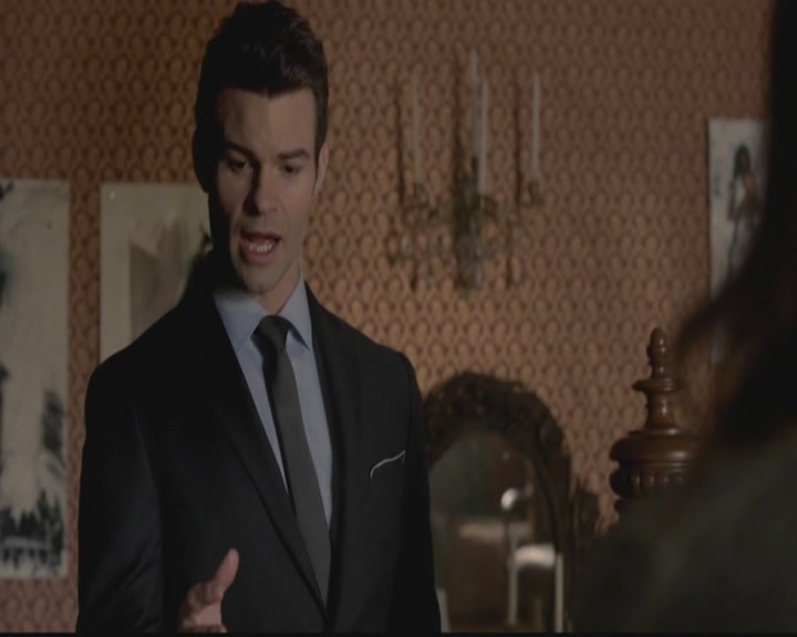 VampireDiariesWorld-dot-org_TheOriginals1x12DanceBackFromTheGrave0842.jpg