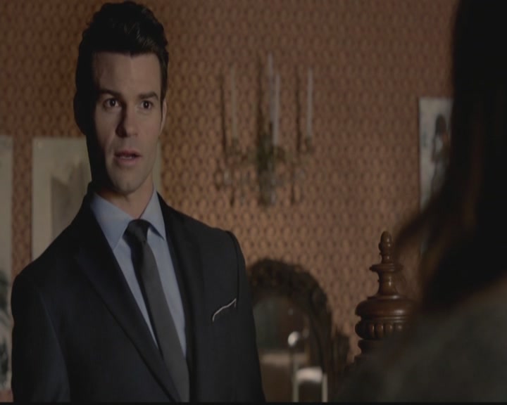 VampireDiariesWorld-dot-org_TheOriginals1x12DanceBackFromTheGrave0843.jpg