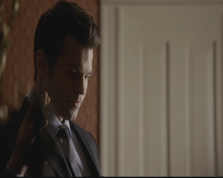 VampireDiariesWorld-dot-org_TheOriginals1x12DanceBackFromTheGrave0851.jpg