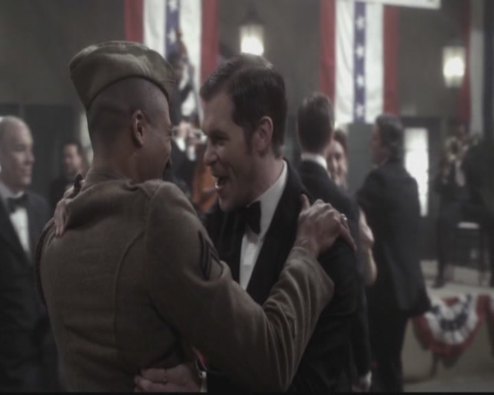 VampireDiariesWorld-dot-org_TheOriginals1x12DanceBackFromTheGrave0967.jpg