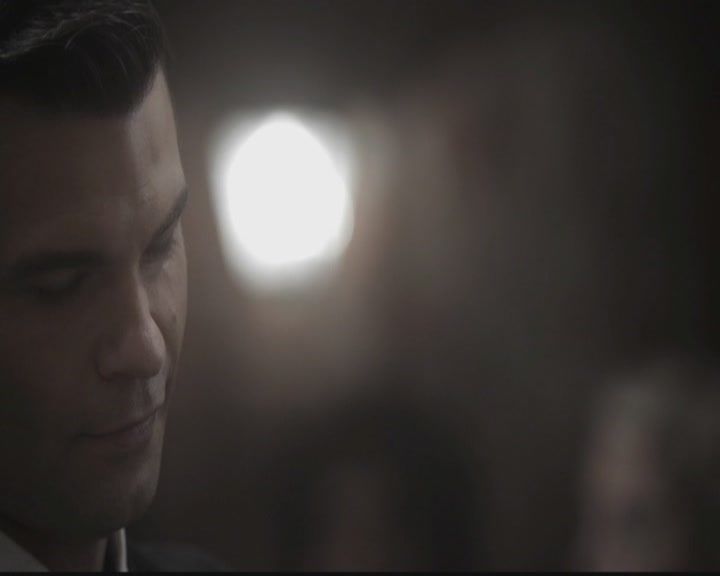 VampireDiariesWorld-dot-org_TheOriginals1x12DanceBackFromTheGrave0999.jpg