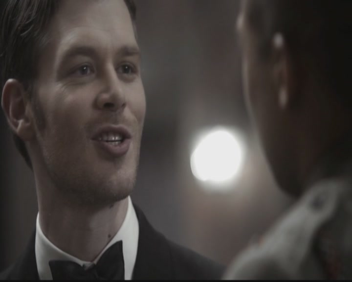 VampireDiariesWorld-dot-org_TheOriginals1x12DanceBackFromTheGrave1001.jpg