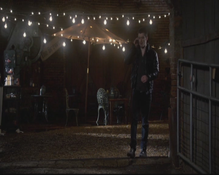 VampireDiariesWorld-dot-org_TheOriginals1x12DanceBackFromTheGrave1183.jpg
