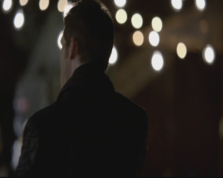 VampireDiariesWorld-dot-org_TheOriginals1x12DanceBackFromTheGrave1202.jpg