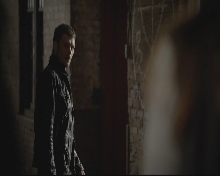 VampireDiariesWorld-dot-org_TheOriginals1x12DanceBackFromTheGrave1217.jpg