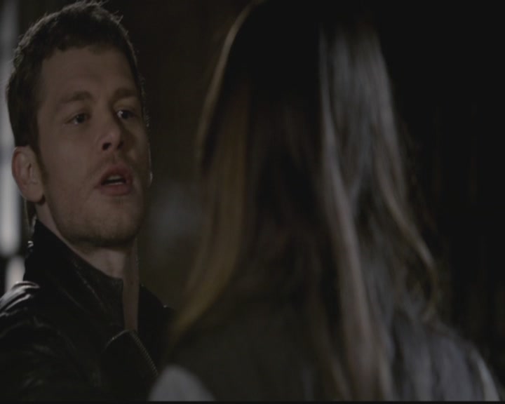 VampireDiariesWorld-dot-org_TheOriginals1x12DanceBackFromTheGrave1222.jpg