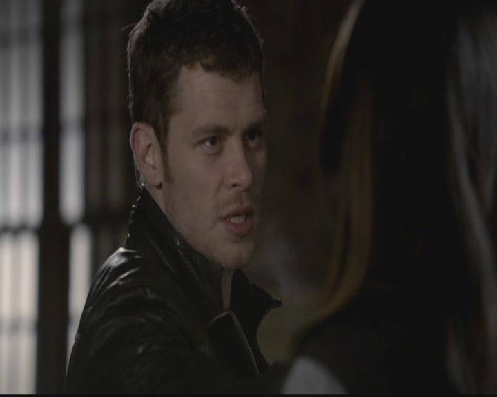 VampireDiariesWorld-dot-org_TheOriginals1x12DanceBackFromTheGrave1225.jpg