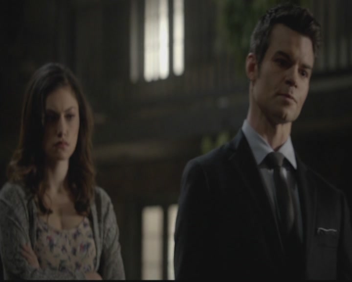 VampireDiariesWorld-dot-org_TheOriginals1x12DanceBackFromTheGrave1263.jpg