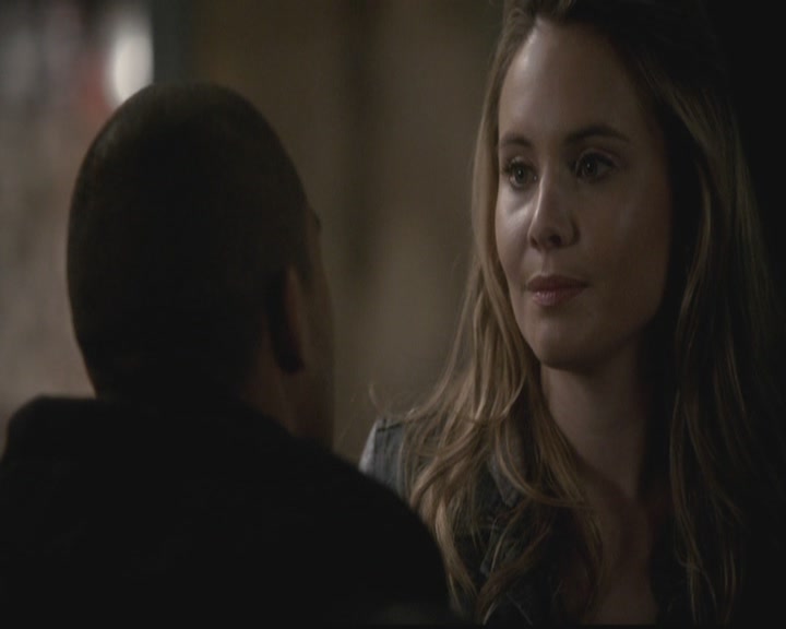 VampireDiariesWorld-dot-org_TheOriginals1x12DanceBackFromTheGrave1321.jpg