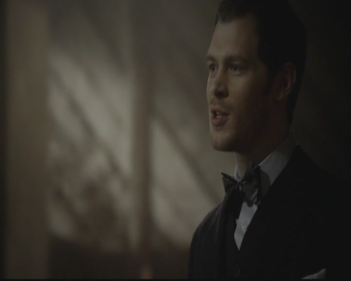 VampireDiariesWorld-dot-org_TheOriginals1x12DanceBackFromTheGrave1382.jpg