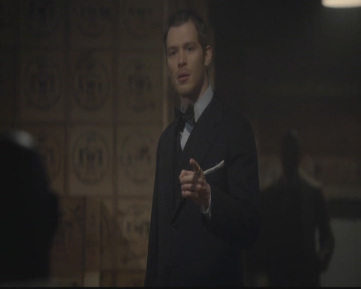 VampireDiariesWorld-dot-org_TheOriginals1x12DanceBackFromTheGrave1409.jpg