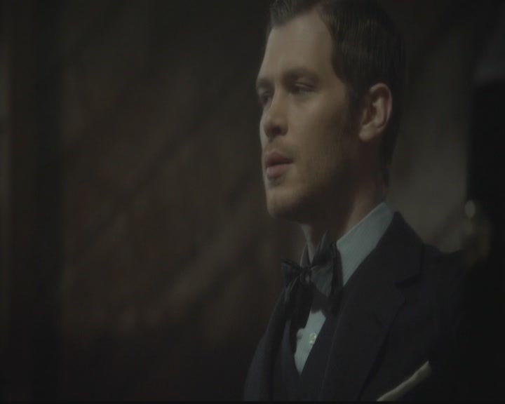 VampireDiariesWorld-dot-org_TheOriginals1x12DanceBackFromTheGrave1429.jpg