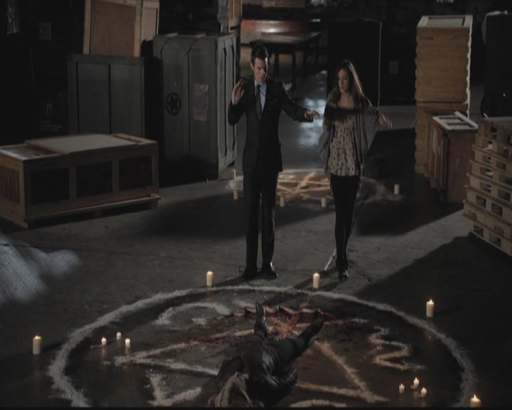 VampireDiariesWorld-dot-org_TheOriginals1x12DanceBackFromTheGrave1549.jpg