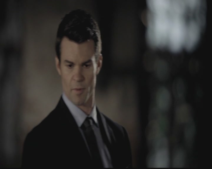 VampireDiariesWorld-dot-org_TheOriginals1x12DanceBackFromTheGrave1558.jpg