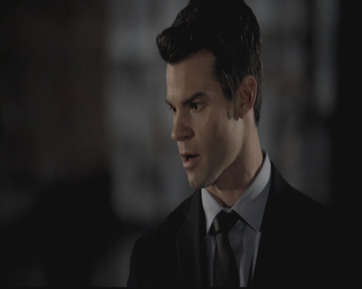 VampireDiariesWorld-dot-org_TheOriginals1x12DanceBackFromTheGrave1563.jpg